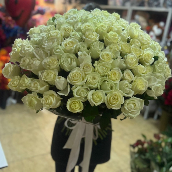 Букет 201 белая роза   в Алуште