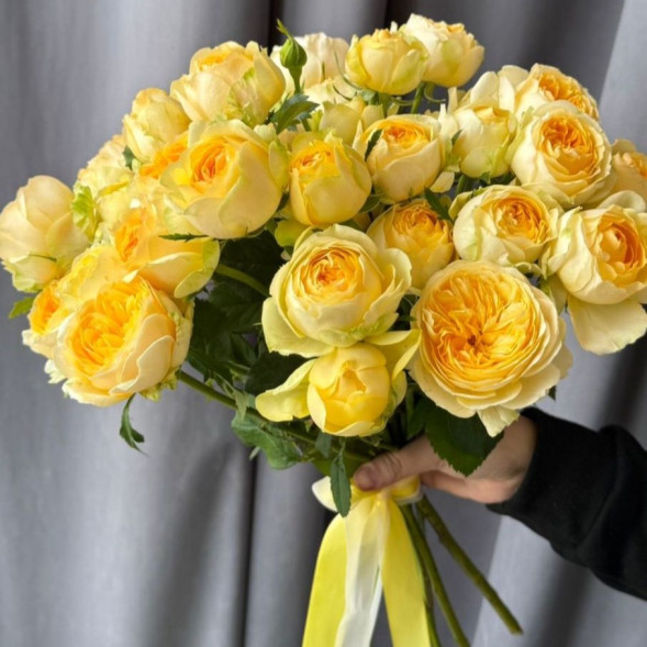 Букет 7 желтых роз в Алуште
