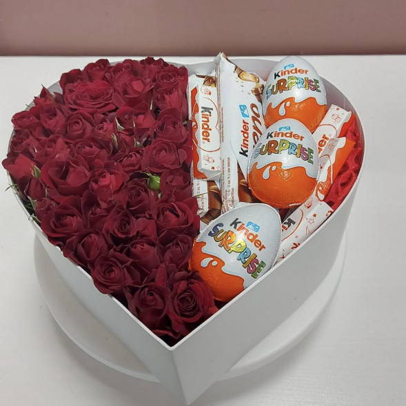 Композиция в коробке «Сладкая любовь» в Алуште