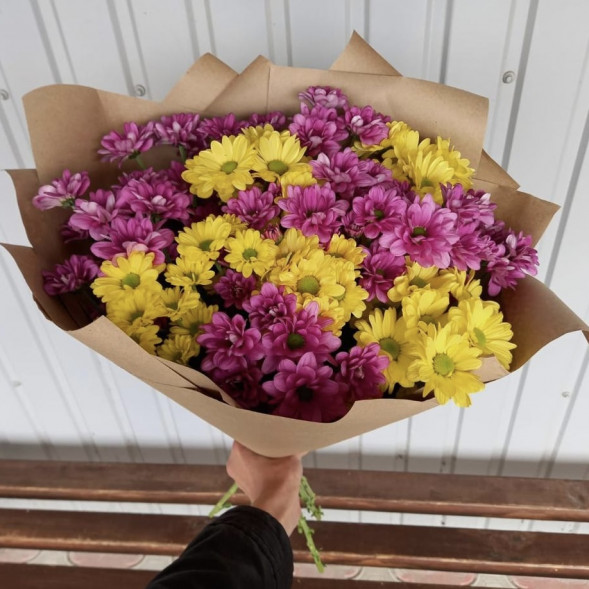 Букет 9 хризантем в Алуште