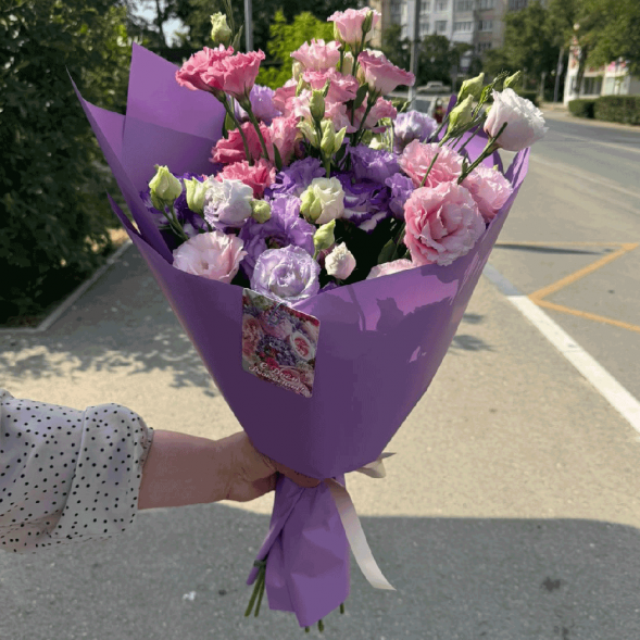 Букет 7 эустом в Алуште