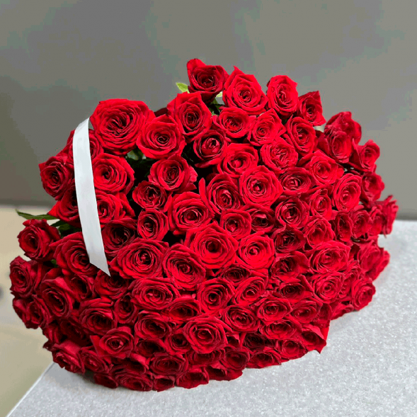 101 красная роза в Алуште