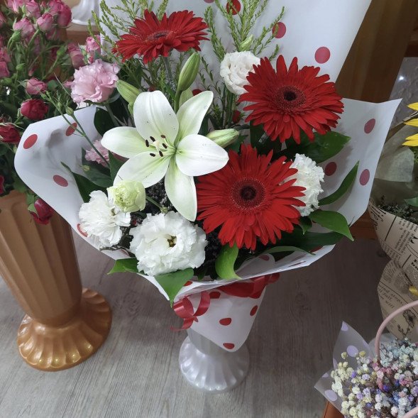 Букет «Восторг» в Алуште